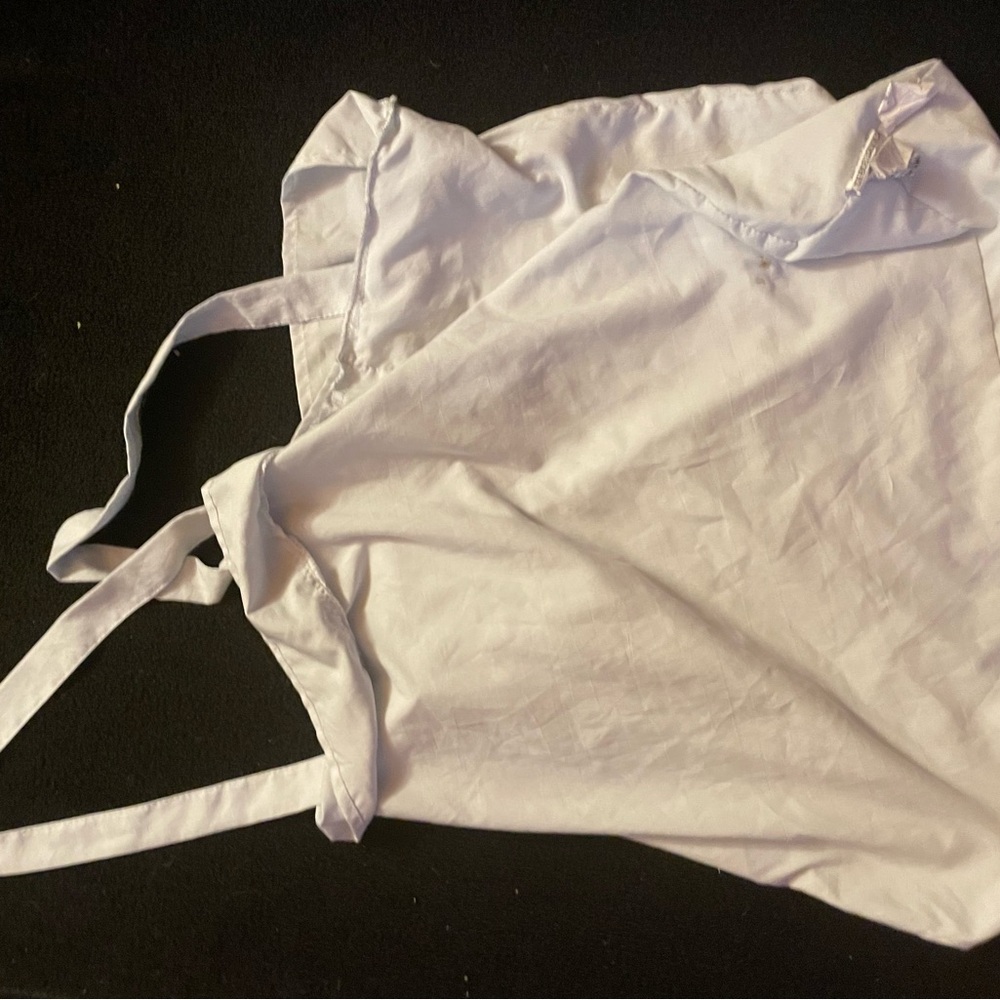 White ruffled bag